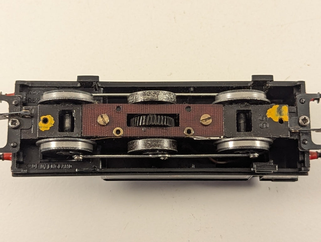 Tri-ang R52 OO Gauge BR Class 3F 0-6-0T Tank Locomotive