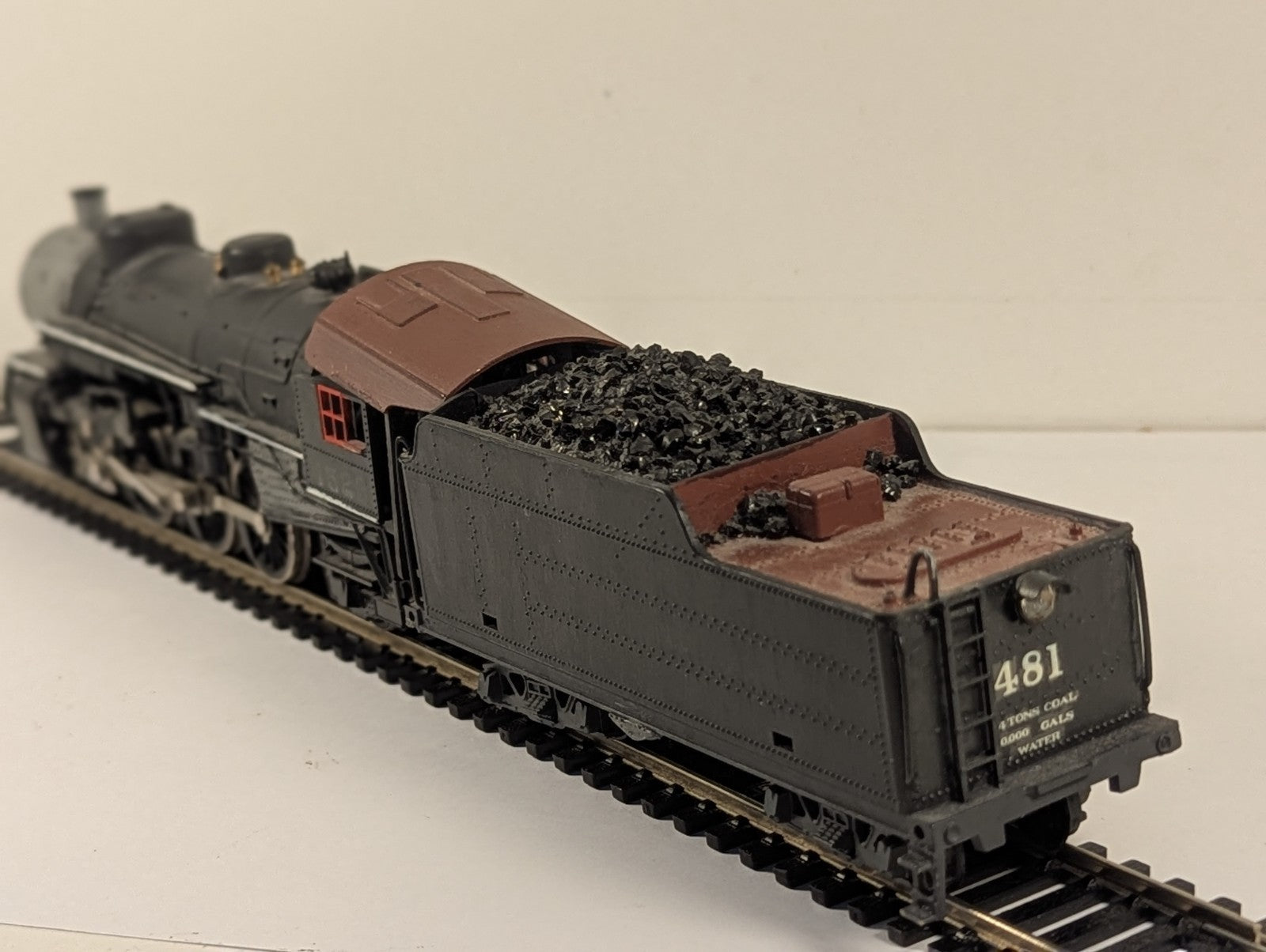 Mehano HO Scale 2-6-0 Mogul Steam Locomotive - Spares or Repair