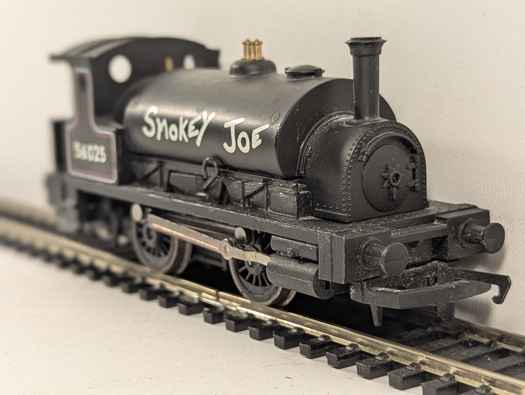 Hornby OO Gauge Class 0F 0-4-0ST Smokey Joe Steam Locomotive 56025 BR Black