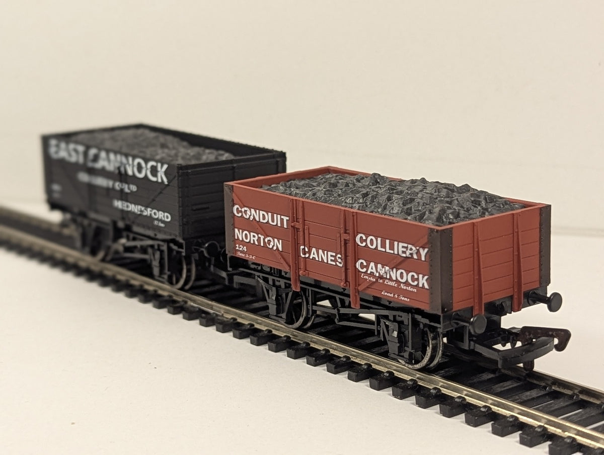 Bachmann OO Gauge Conduit Colliery & East Cannock Wagon Pack Wagons 124, 4916