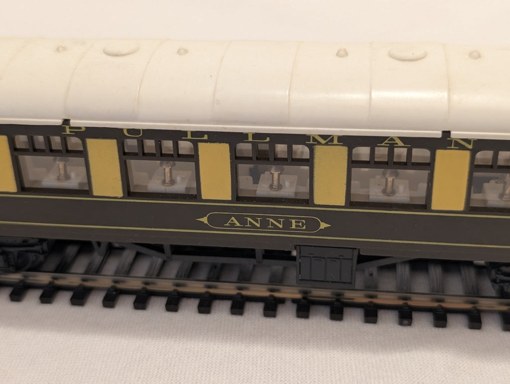 Tri-ang R228 OO Gauge Pullman Coach “Anne”