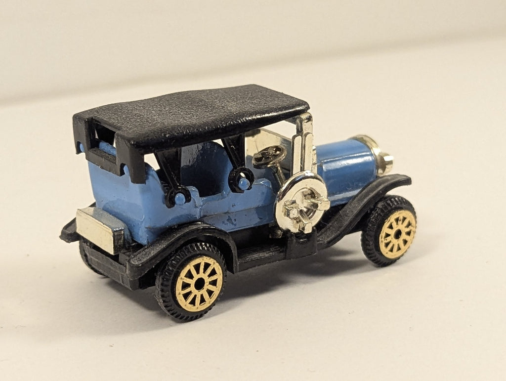Summer Delaunay Die-cast Car Blue and Black S 8507