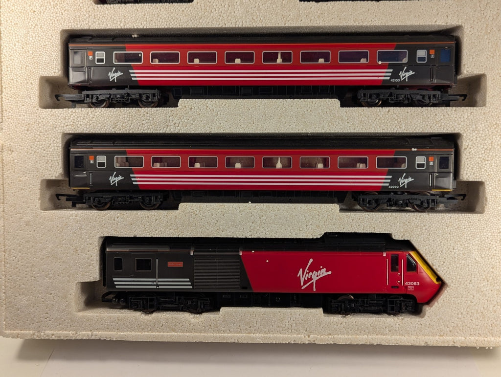 Hornby R2045 OO Gauge Virgin Trains 125 High Speed Train Pack