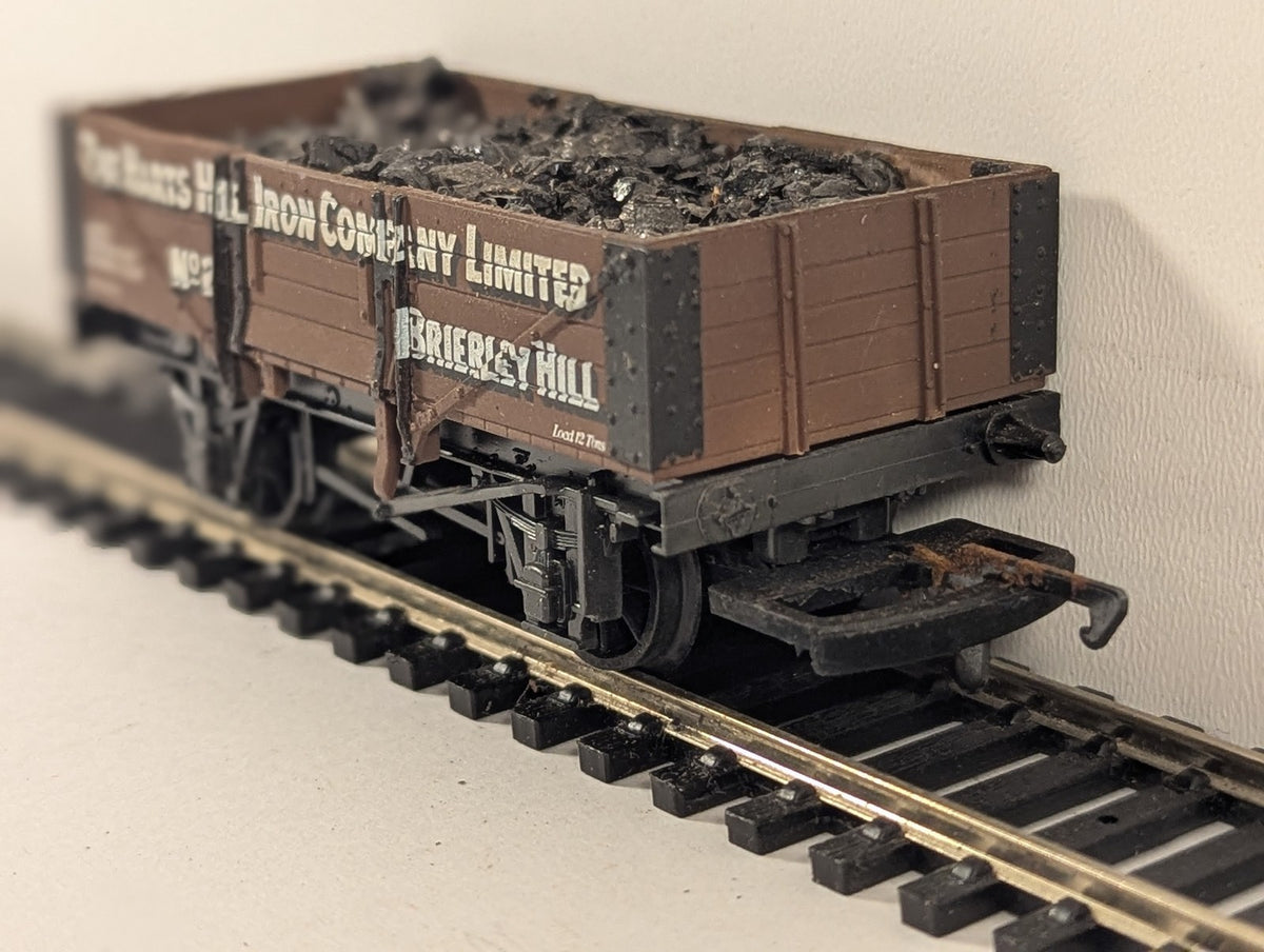 Airfix OO Gauge 5 Plank Wagon 'Harts Hill Iron Company' Goods Wagon 2