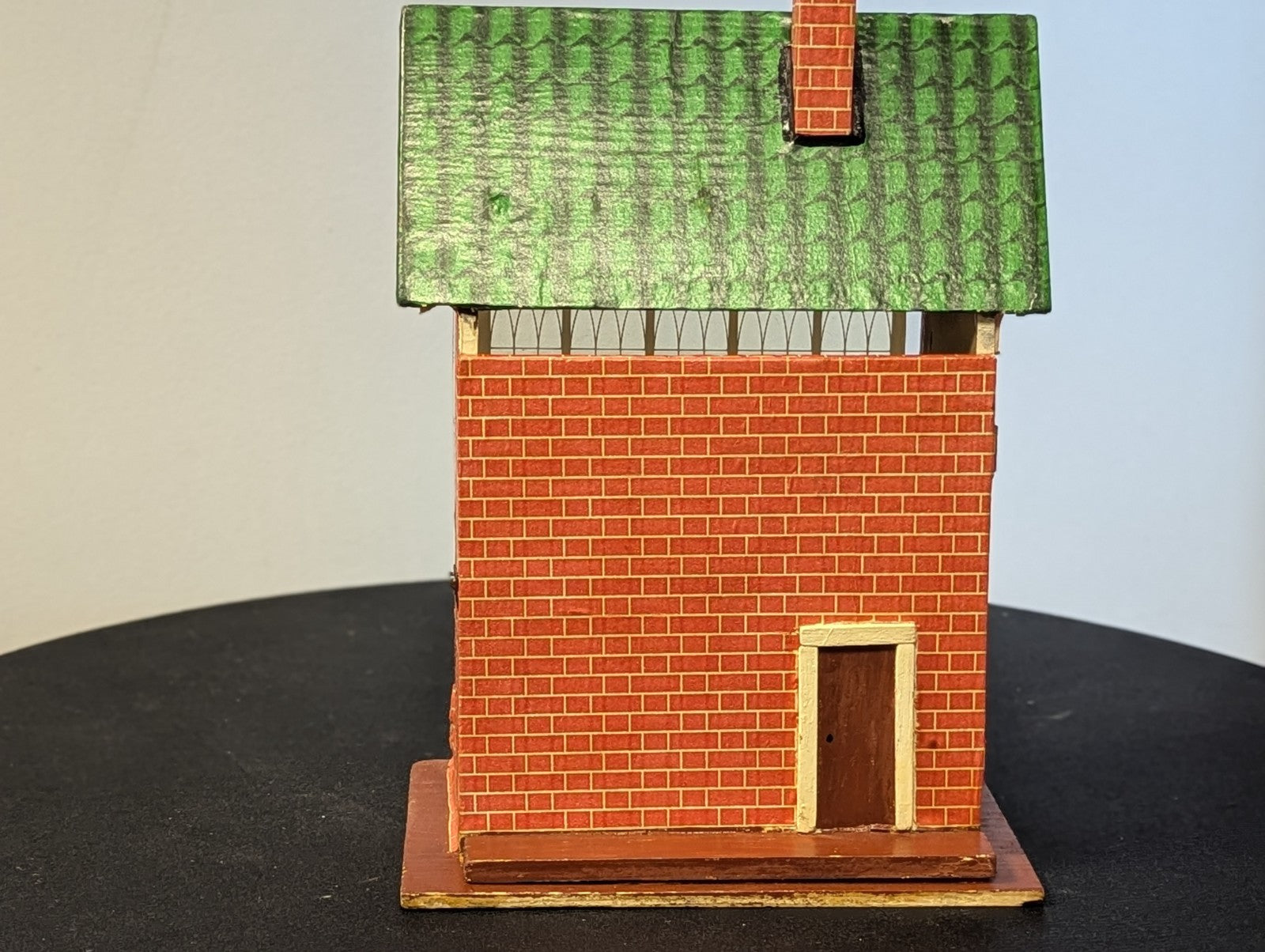 O Gauge Stunning Signal Box with Lights