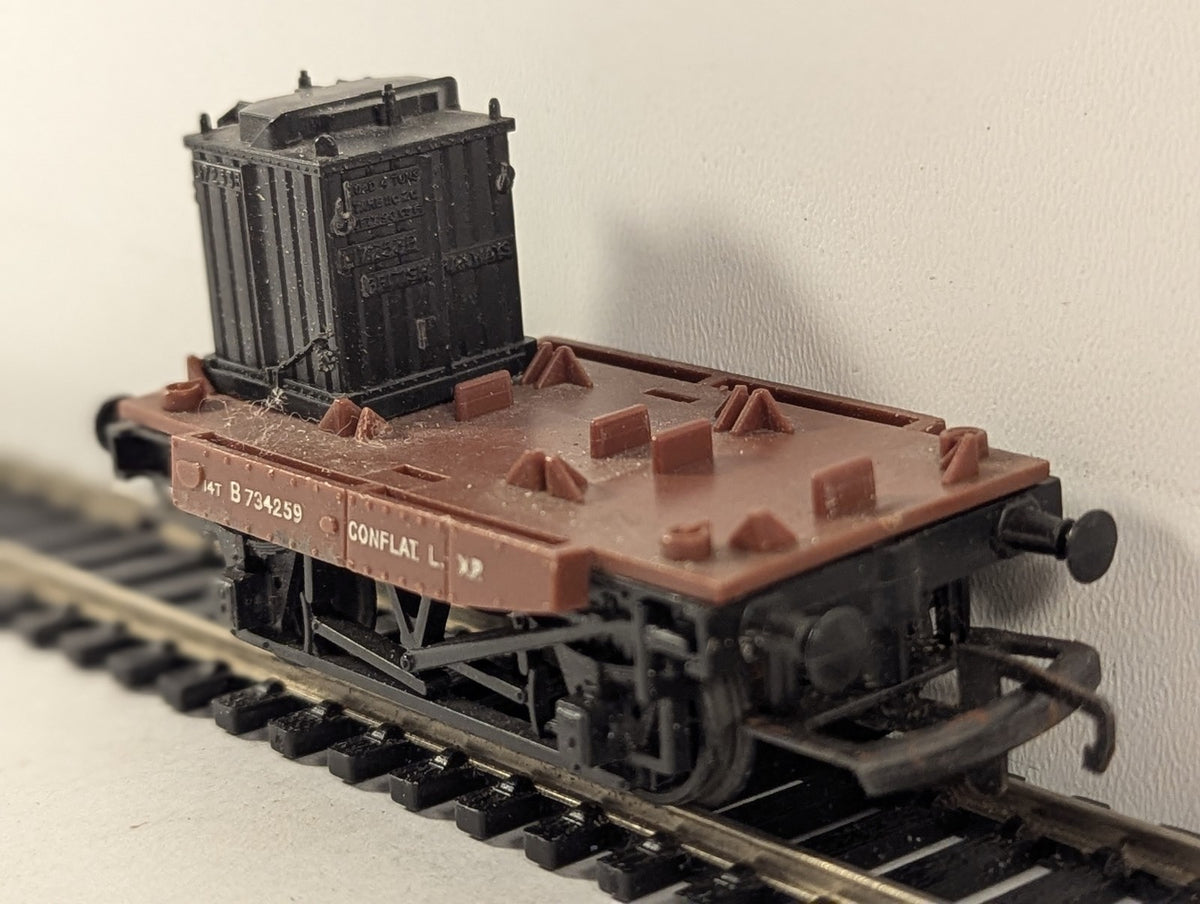 Hornby OO Gauge BR Conflat L Wagon with Container Goods Wagon B734259 BR Bauxite