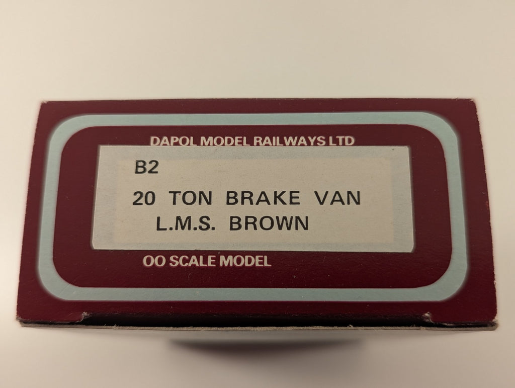 Dapol B2 20-Ton Goods Brake Van 730670 LMS Brown (OO Gauge)