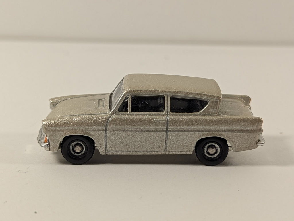 Corgi 1:76 / OO Gauge Ford Anglia 105E Die-cast Vehicle Silver