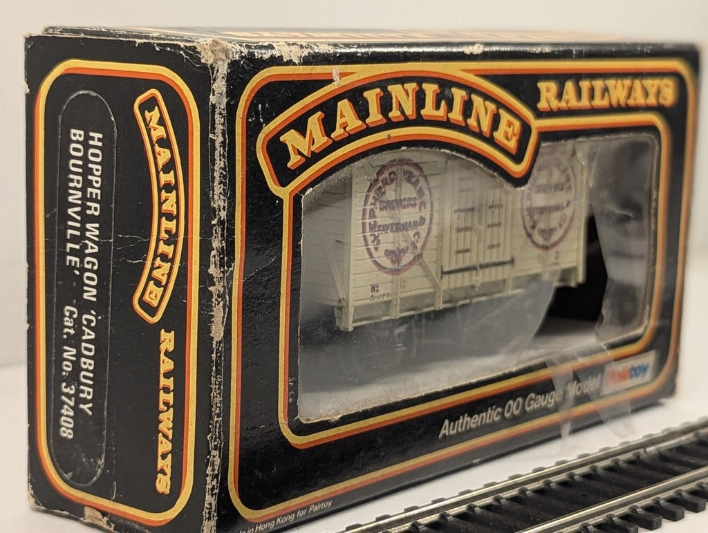 Mainline OO Gauge 12 Ton Ventilated Van Goods Wagon 3 Shepherd Neame 37-133