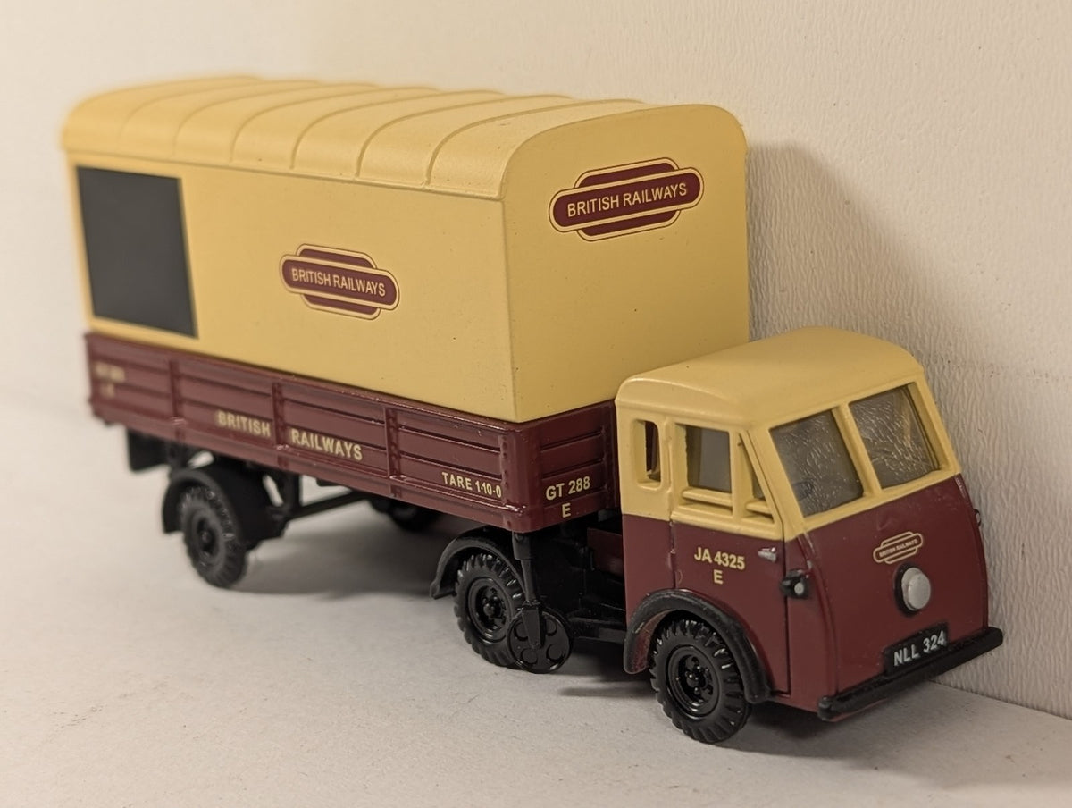 Classix OO Gauge Jensen Jen-Tug with Parcel Van Trailer Die-cast Vehicle
