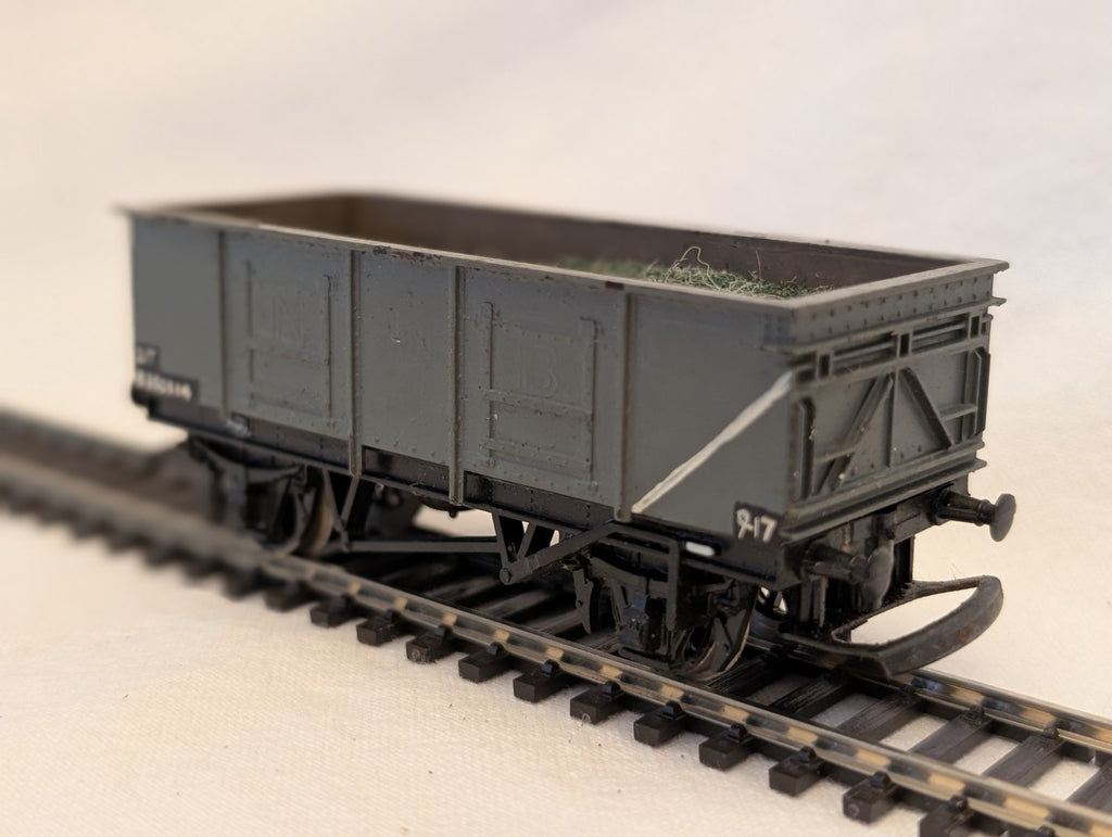 Tri-ang OO Gauge LNER Open Wagon Goods Wagon B200114 BR Grey (Repaint)