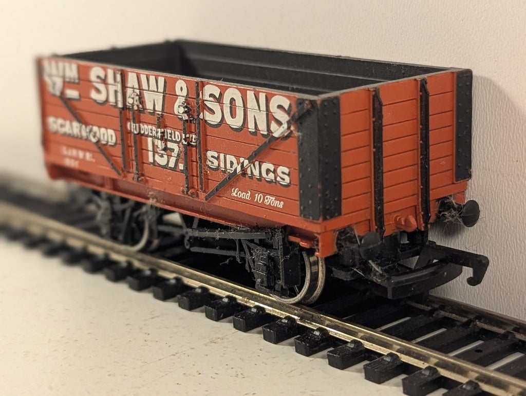 Bachmann OO Gauge 7 Plank Open Wagon Wm Shaw & Sons Goods Wagon 137