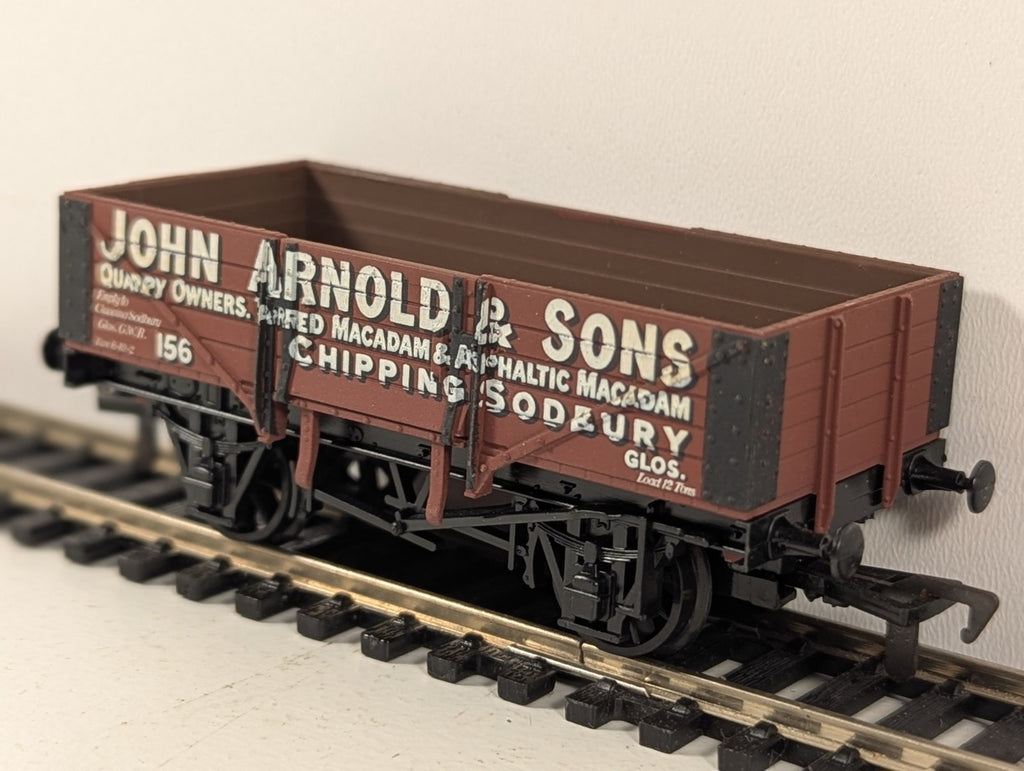 Airfix Railway System 54376-1 “John Arnold & Sons” 5-Plank Wagon