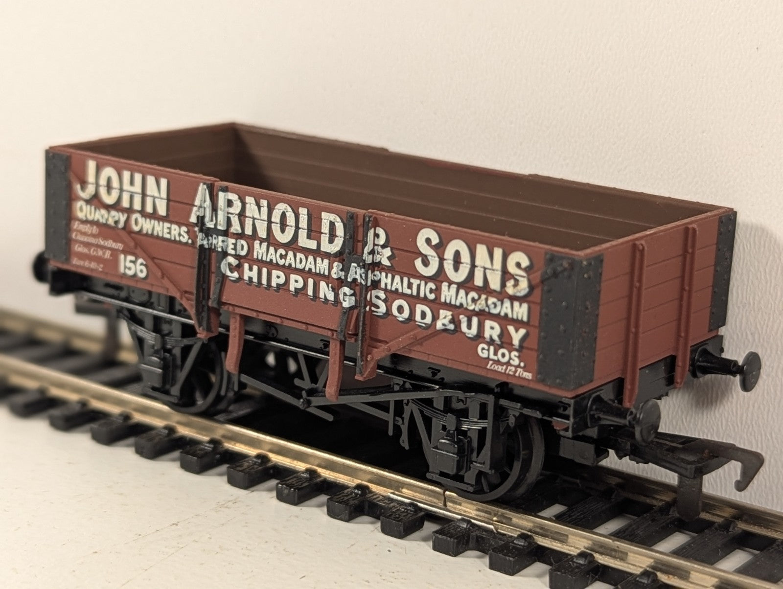 Airfix Railway System 54376-1 “John Arnold & Sons” 5-Plank Wagon