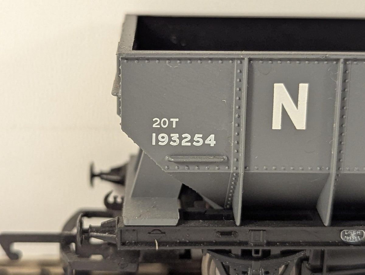 Bachmann OO Gauge LNER 20 Ton Steel Hopper Wagon Goods Wagon 193254 LNER Grey