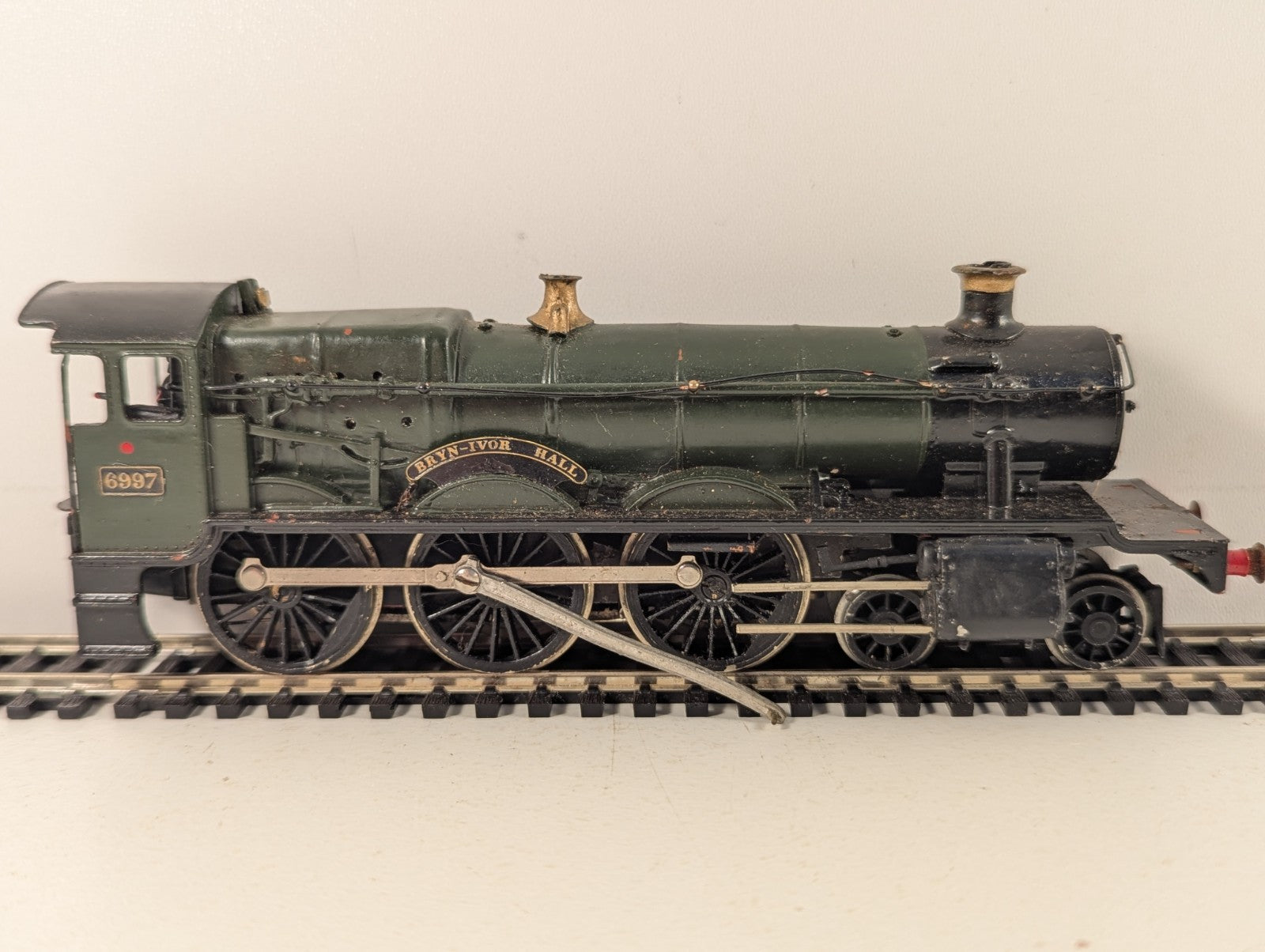 Hornby OO Gauge Class 4900 'Modified Hall' 4-6-0 'Bryn-Ivor Hall' - Spares