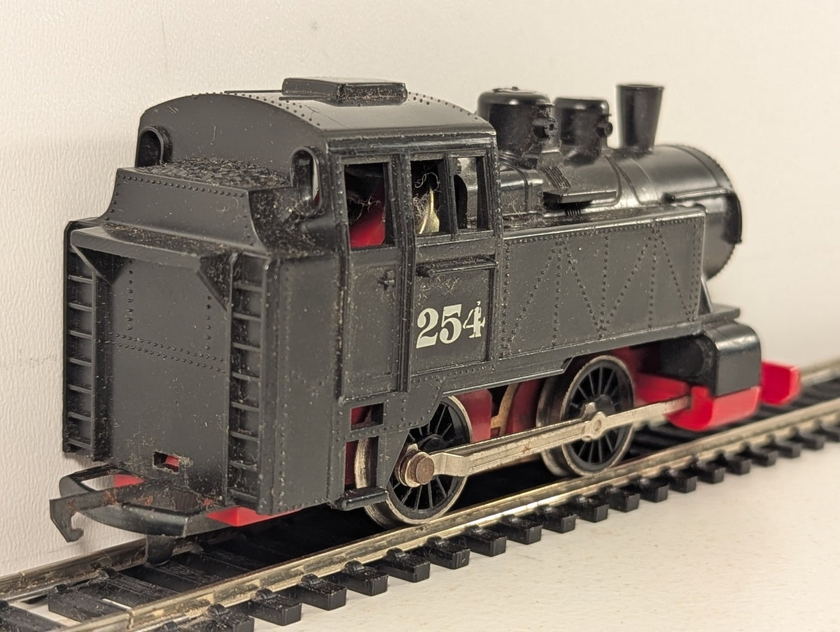 Hornby OO Gauge 0-4-0T Tank Locomotive Steam Locomotive 254 Black