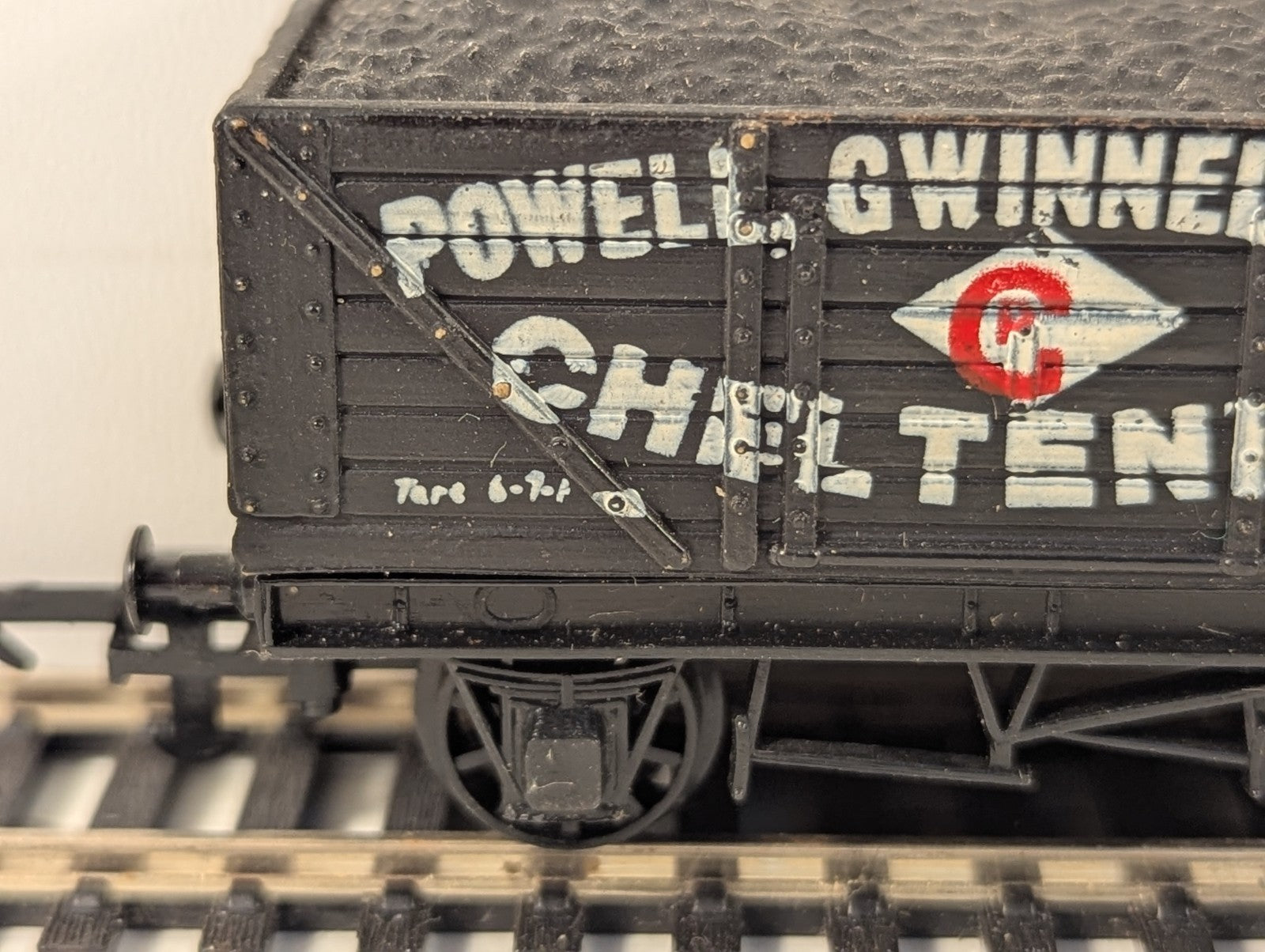Graham Farish OO Gauge Powell Gwinnell & Co. Ltd 7 Plank Wagon Open