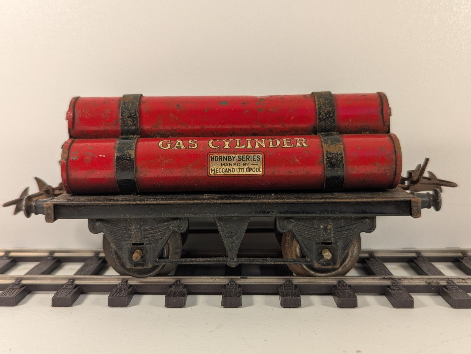 Hornby O Gauge Red Gas Cylinder Wagon