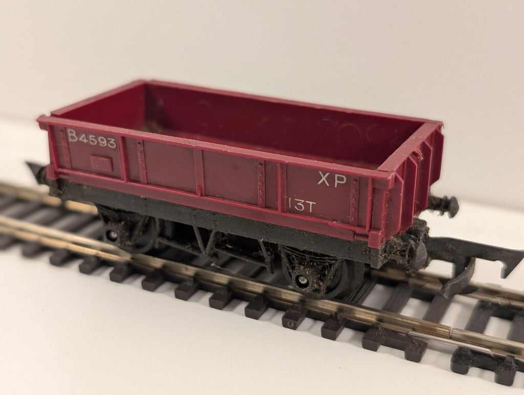 Tri-ang R113 OO Gauge Goods Wagon – Dropside