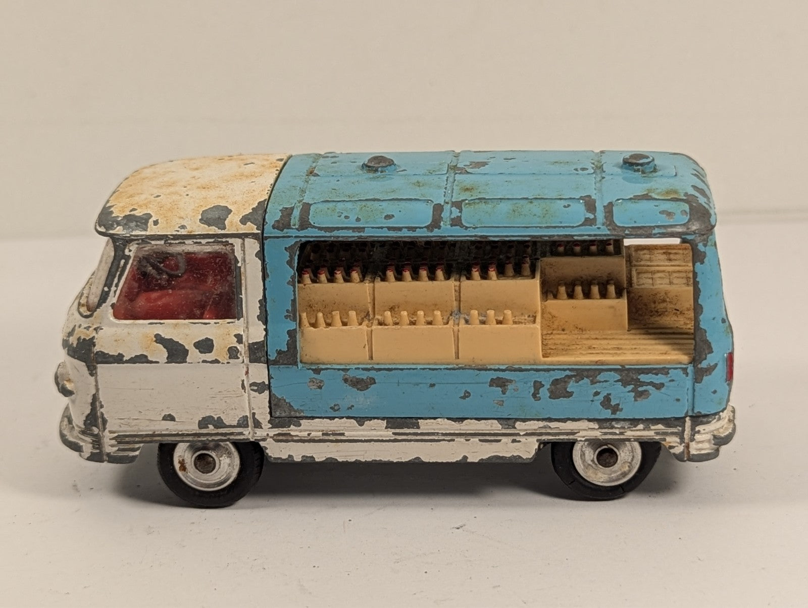 Corgi Toys 466 Commer Milk Float Van 1:43 Scale - Chipped Paint