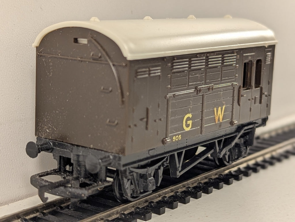Hornby  R.123 GWR Horse Box Goods Wagon 505 GWR Brown
