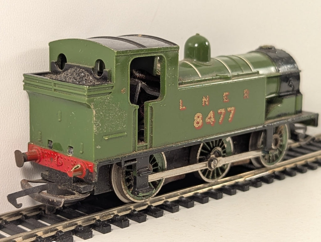 Hornby R252 LNER Class J83 0-6-0T LNER Lined Green - Spares/Repairs