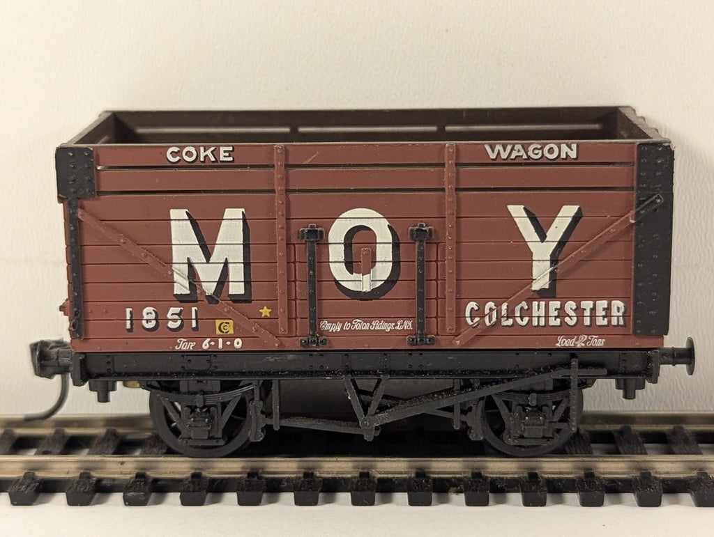 Mainline OO Gauge 12 Ton Coke Wagon 'Moy Colchester' Goods Wagon 1851