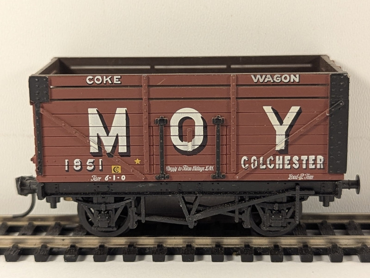 Mainline OO Gauge 12 Ton Coke Wagon 'Moy Colchester' Goods Wagon 1851