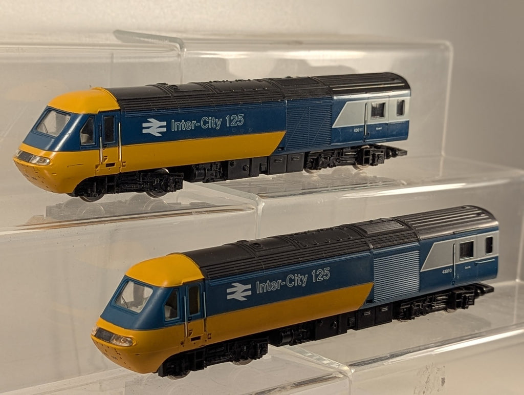 Hornby OO Gauge Class 43 HST Power Cars Diesel Locomotive 2 Car