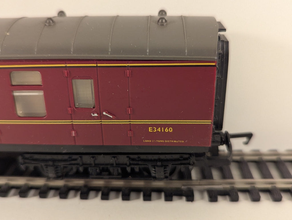 Hornby R1007 BSK Mk1 Corridor Brake 2nd E34160 BR Maroon