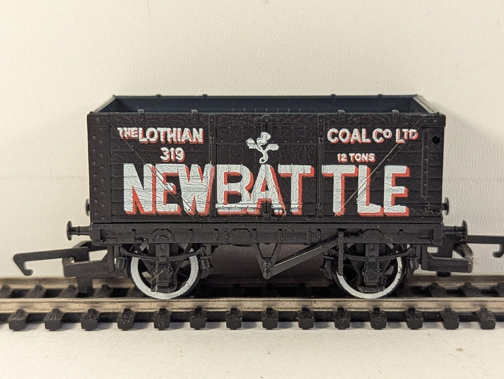 Hornby OO Gauge The Lothian Coal Co Ltd Newbattle 7-Plank Open Wagon 319