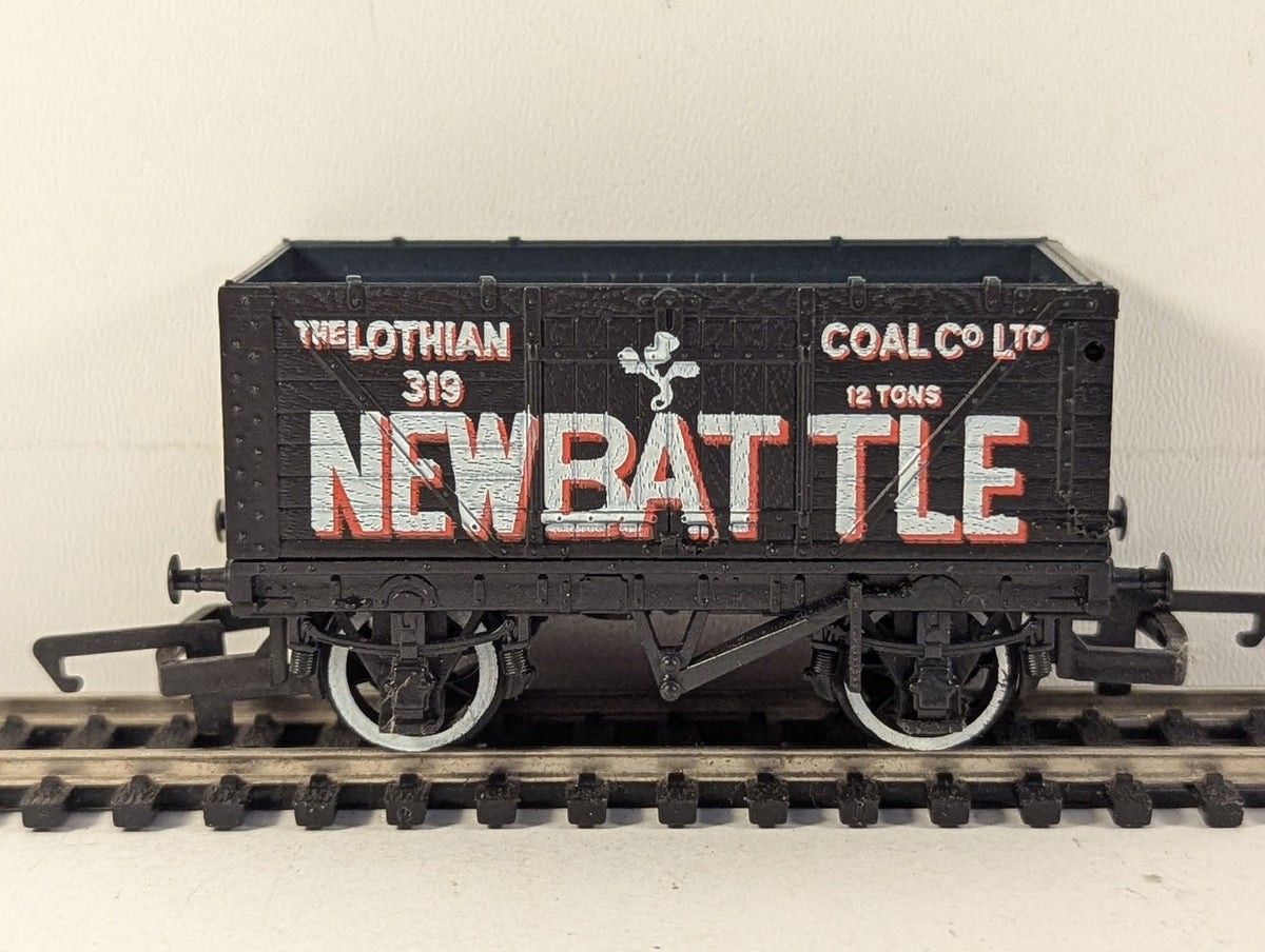 Hornby OO Gauge The Lothian Coal Co Ltd Newbattle 7-Plank Open Wagon 319