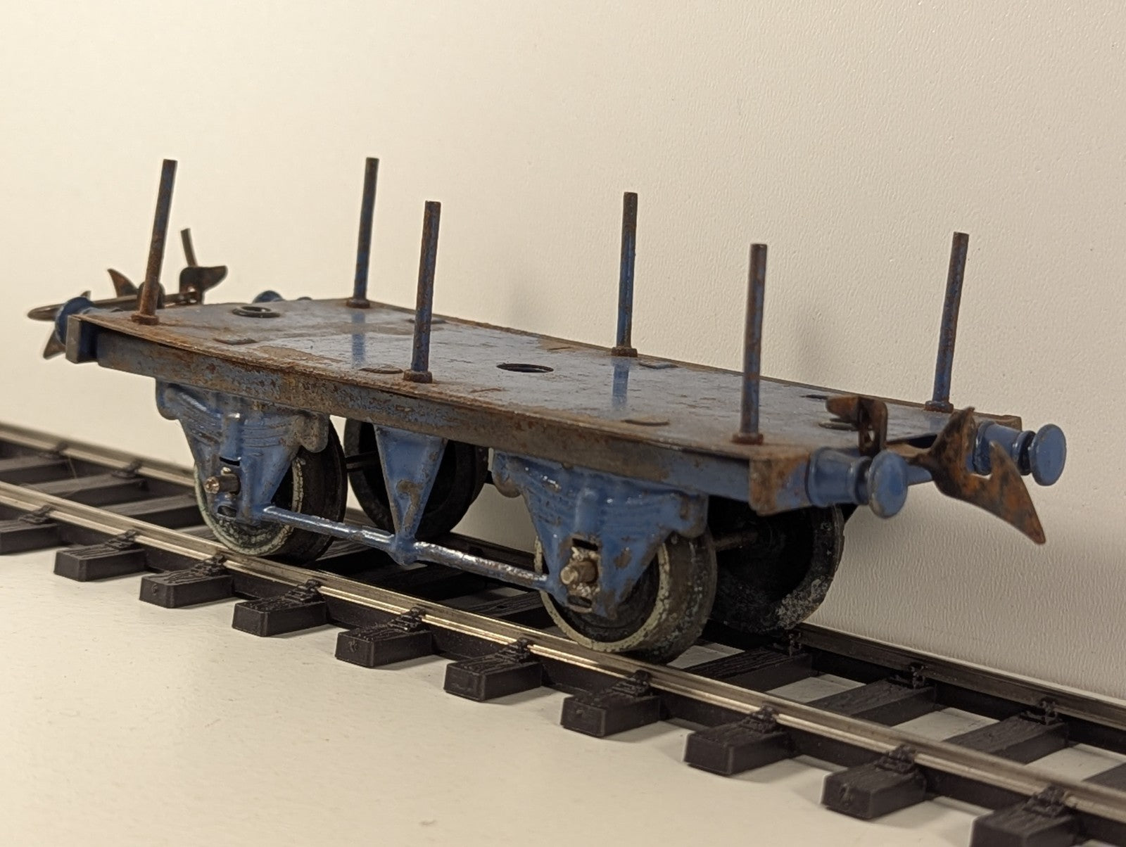 Hornby Series O Gauge Tinplate Stake Wagon Blue