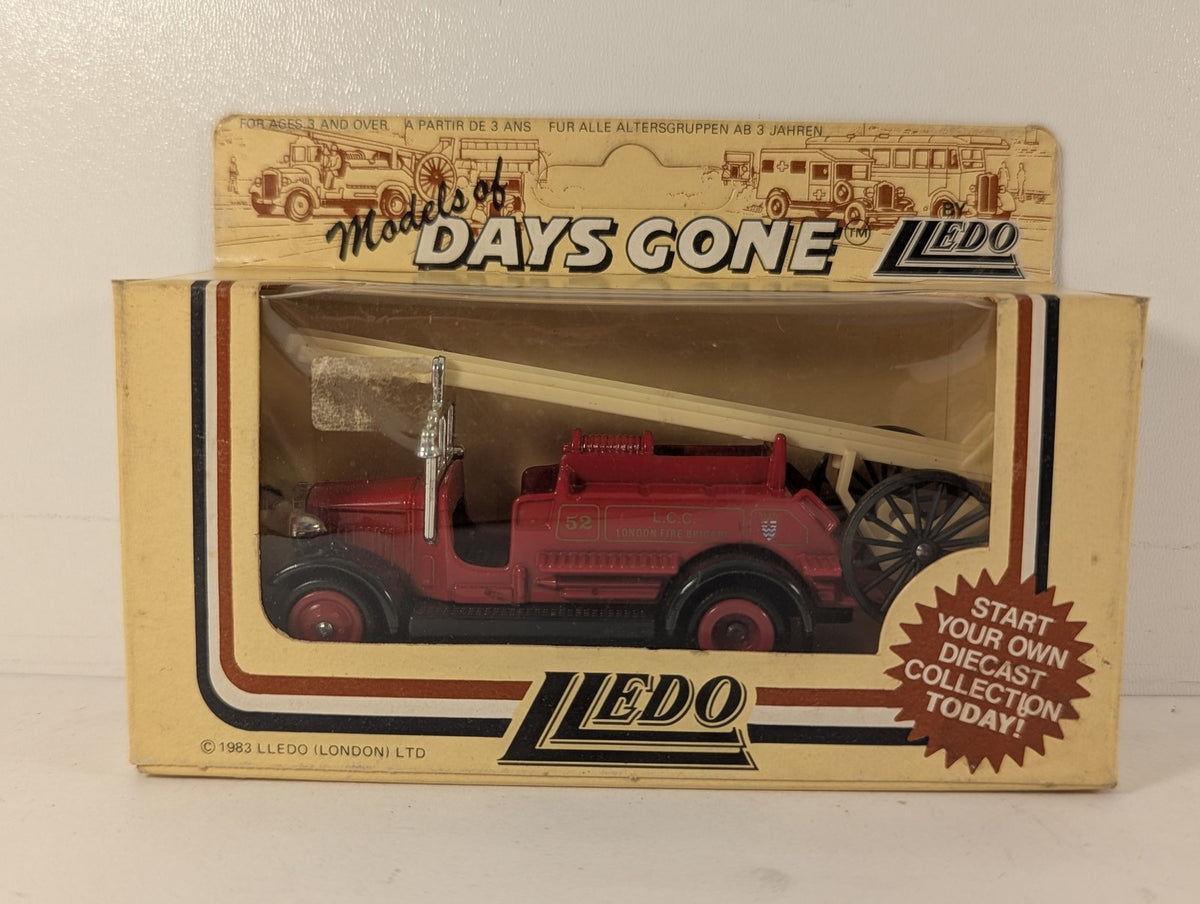 Lledo 1930 Dennis Fire Engine Die-cast Model 52 L.C.C. London Fire Brigade 12