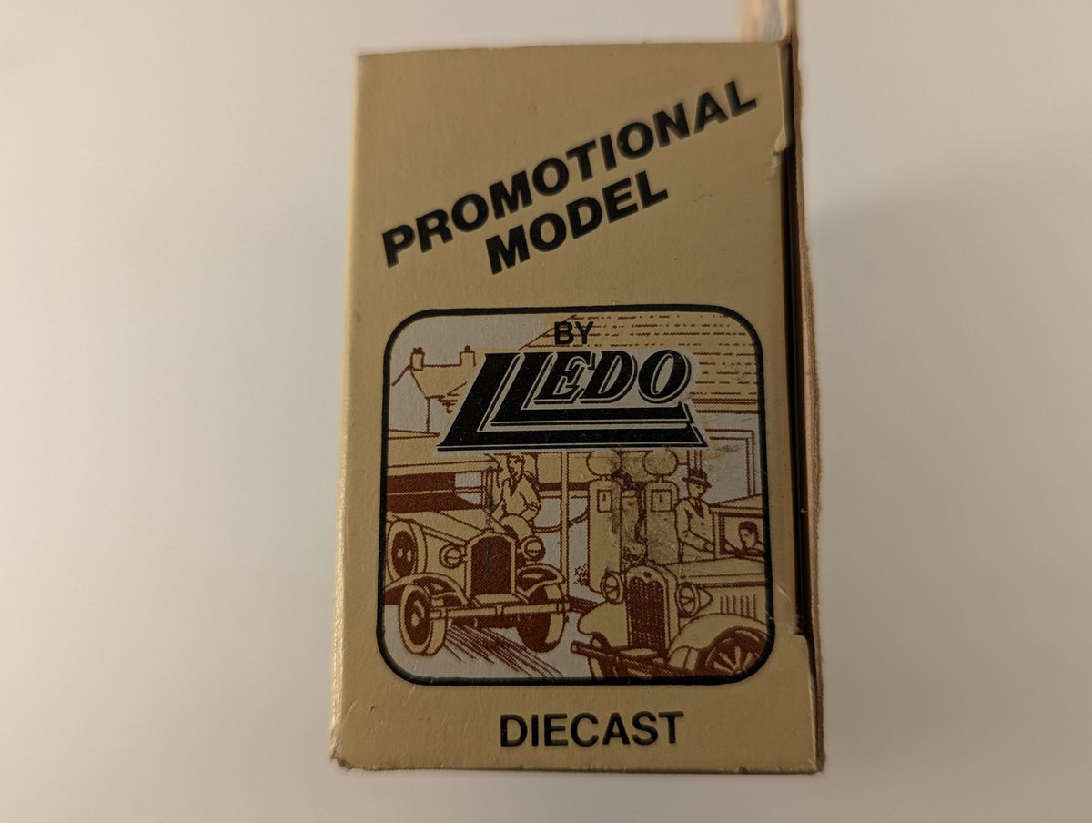 Lledo Oxford Single Deck Bus Die-cast Model Bus 703 Oxford (Cream and Maroon)