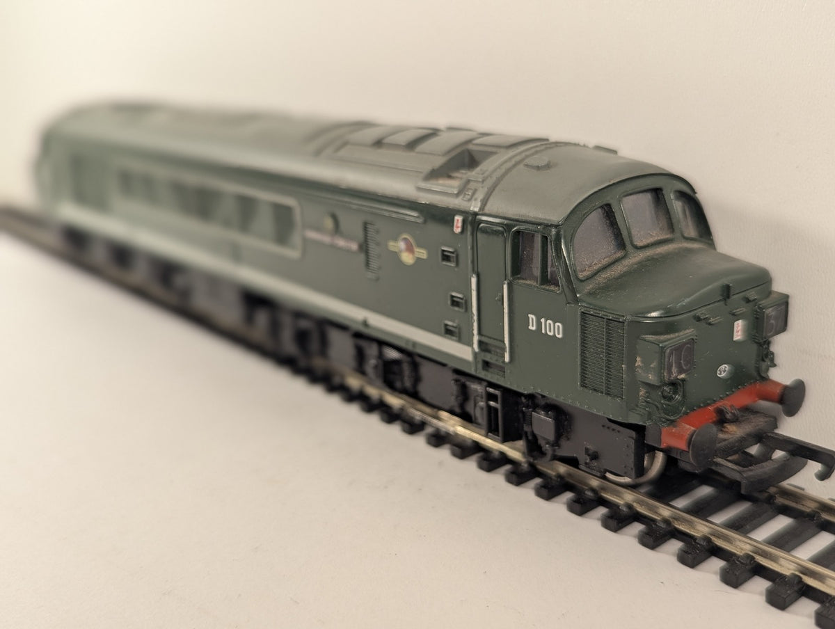Mainline OO Gauge Class 45 Sherwood Forester Diesel Locomotive D100 BR Green