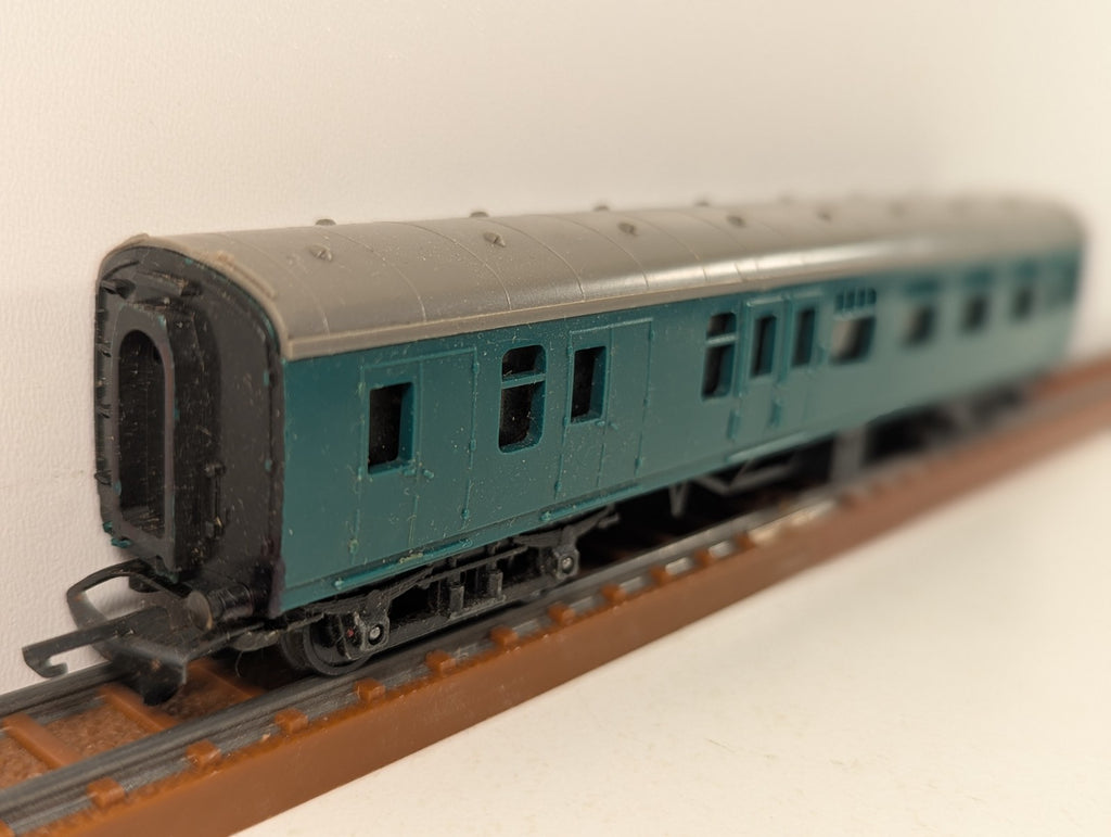 Tri-ang TT Gauge BR Southern Region Main Line Brake Second Coach