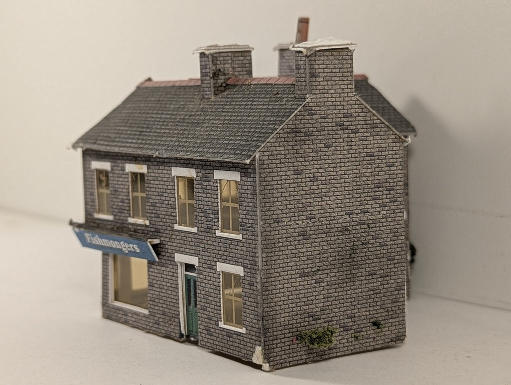 Superquick N Scale Corner Shop Buildings A9