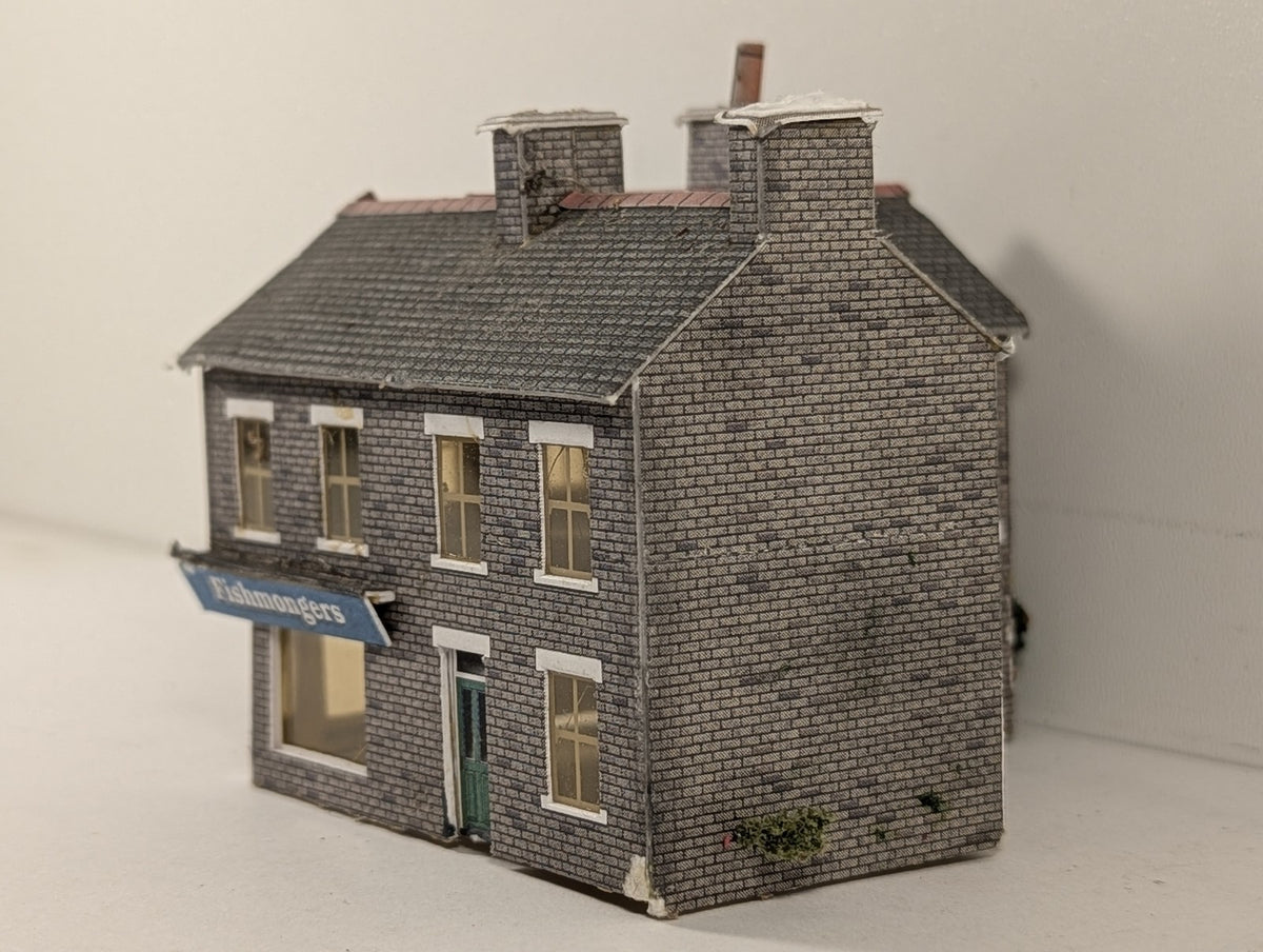 Superquick N Scale Corner Shop Buildings A9