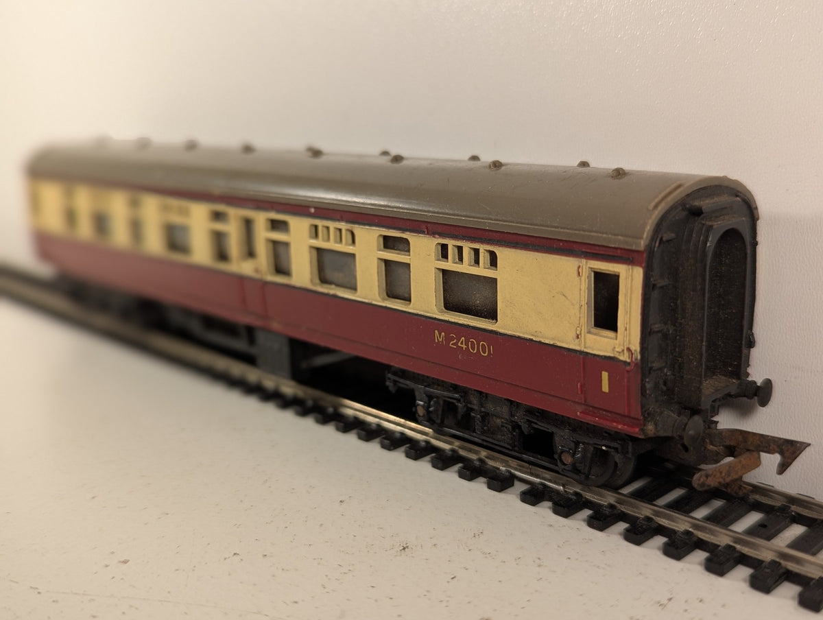 Tri-ang OO Gauge BR MK1 Composite Coach Passenger Coach M24001
