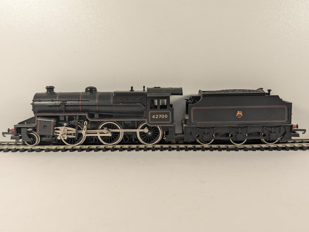 Lima OO Gauge Class 5MT 'Crab' 2-6-0 Locomotive 42700 BR Black (Early Emblem)