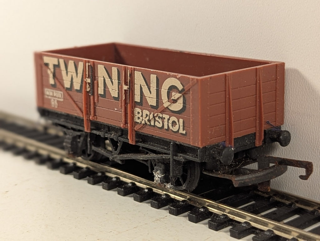 Wrenn OO Gauge 5-Plank Wagon Open Wagon 95 Twining (Bristol) Brown