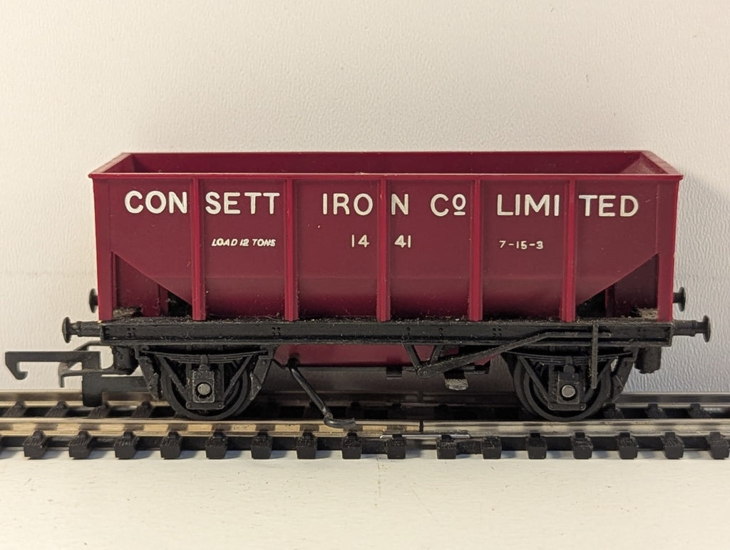 Tri-ang R214C OO Gauge Consett Iron Ore Wagon - missing coupling