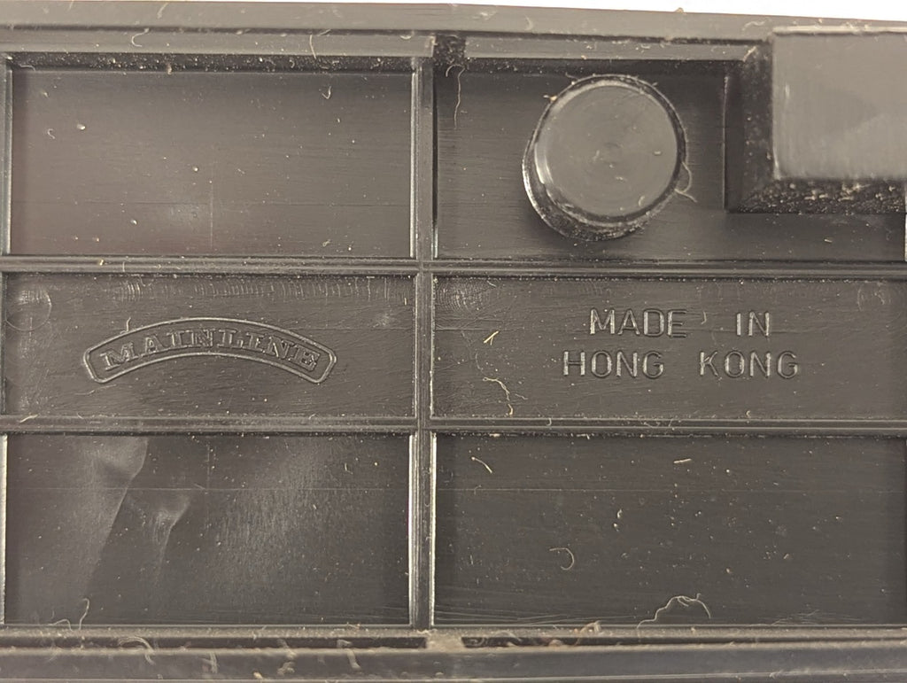 Mainline OO Gauge GWR Suburban Brake Coach Chocolate Cream
