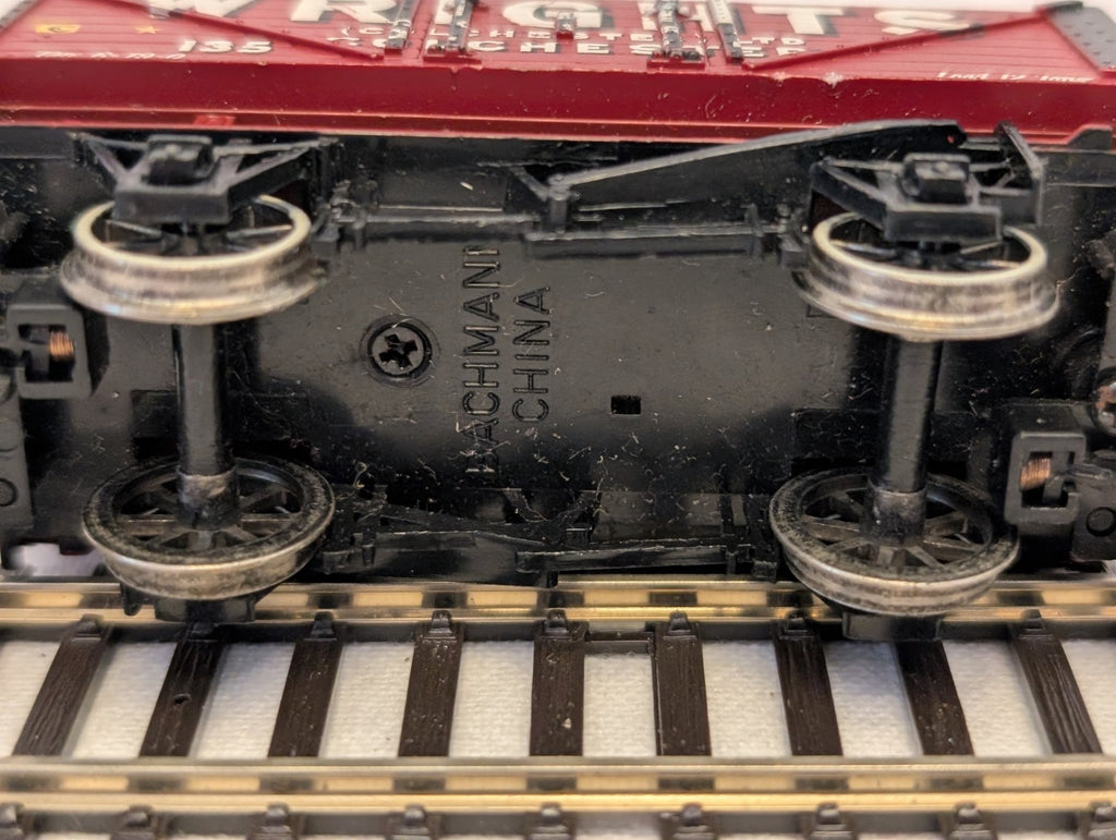 Bachmann OO Gauge 7-Plank Open Wagon 135 Wrights (Colchester) Ltd