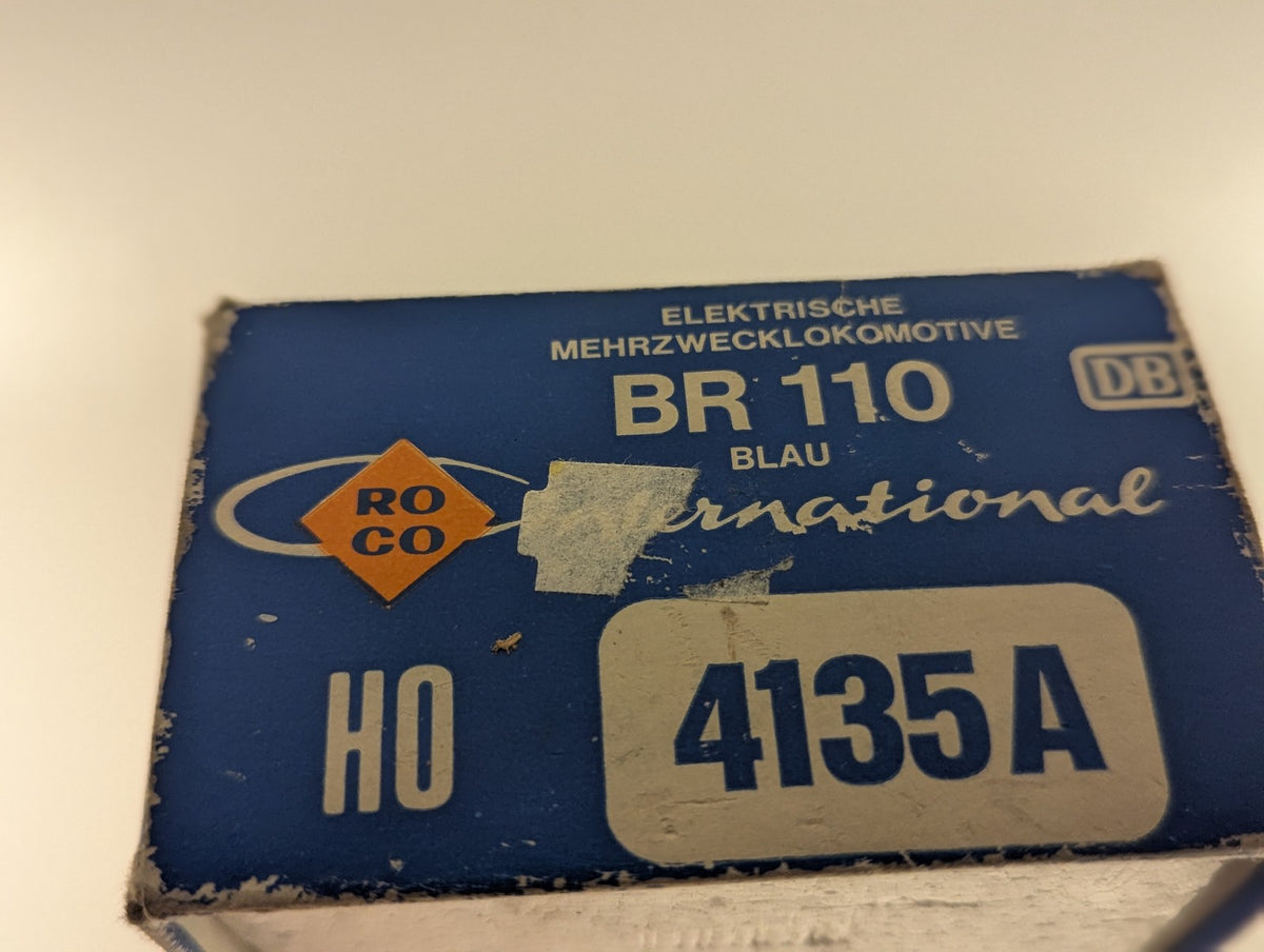 Roco HO Gauge DB Class 110 Electric Locomotive 110 147-6 DB Blue 4135A