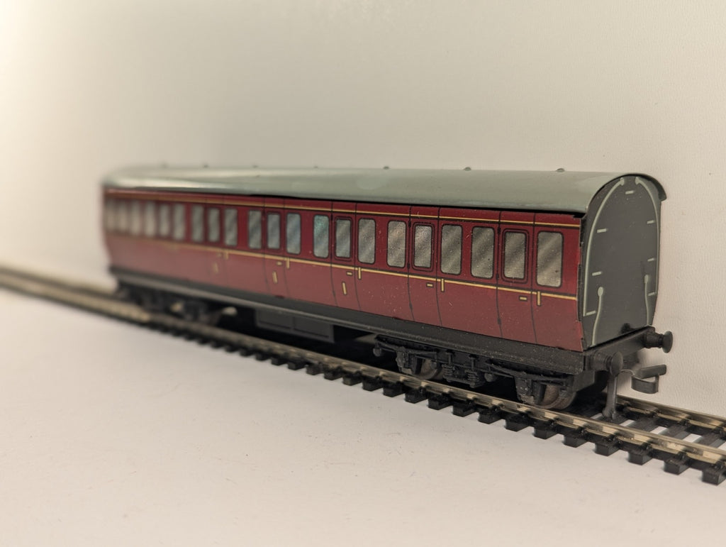 Hornby-Dublo 32090 OO Gauge D13 Suburban Coach - Boxed