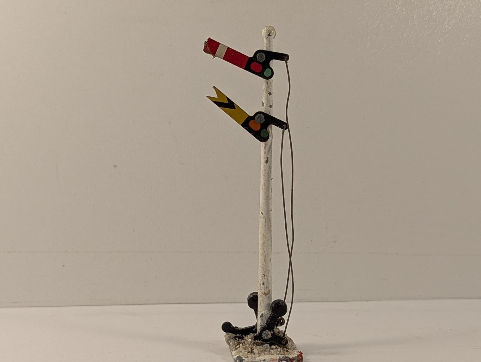 Crescent OO Gauge Double Arm Railway Signal