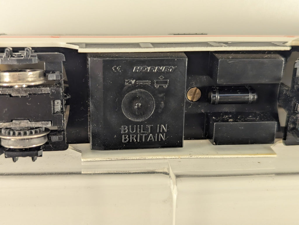Hornby OO Gauge InterCity 225 Train Pack 91014, 82205, 12410, 12408